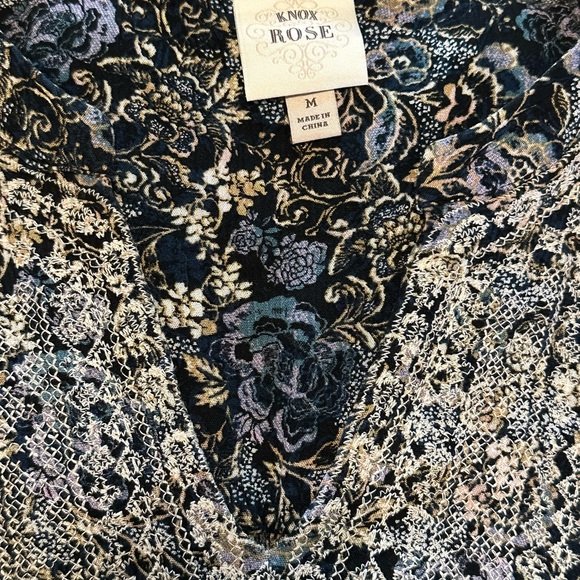 Knox Rose top - Picture 2 of 2